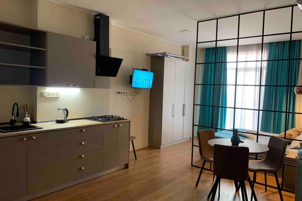 Geverse Apartment Batoumi Extérieur photo