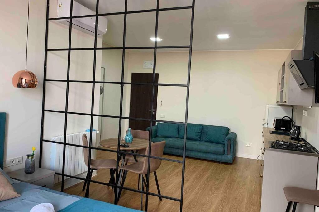 Geverse Apartment Batoumi Extérieur photo