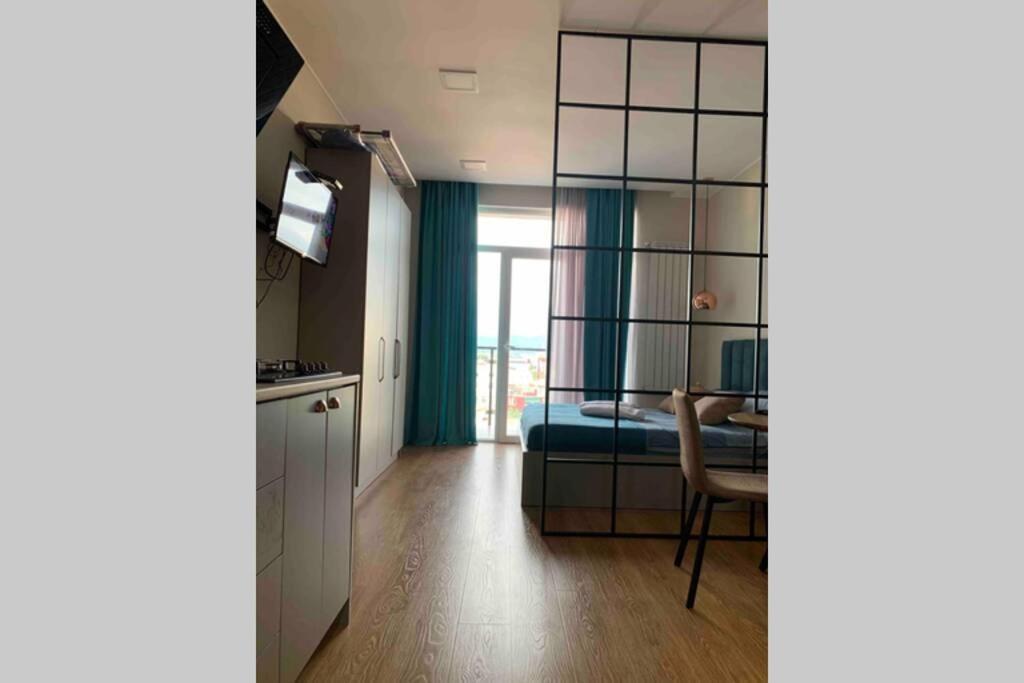 Geverse Apartment Batoumi Extérieur photo