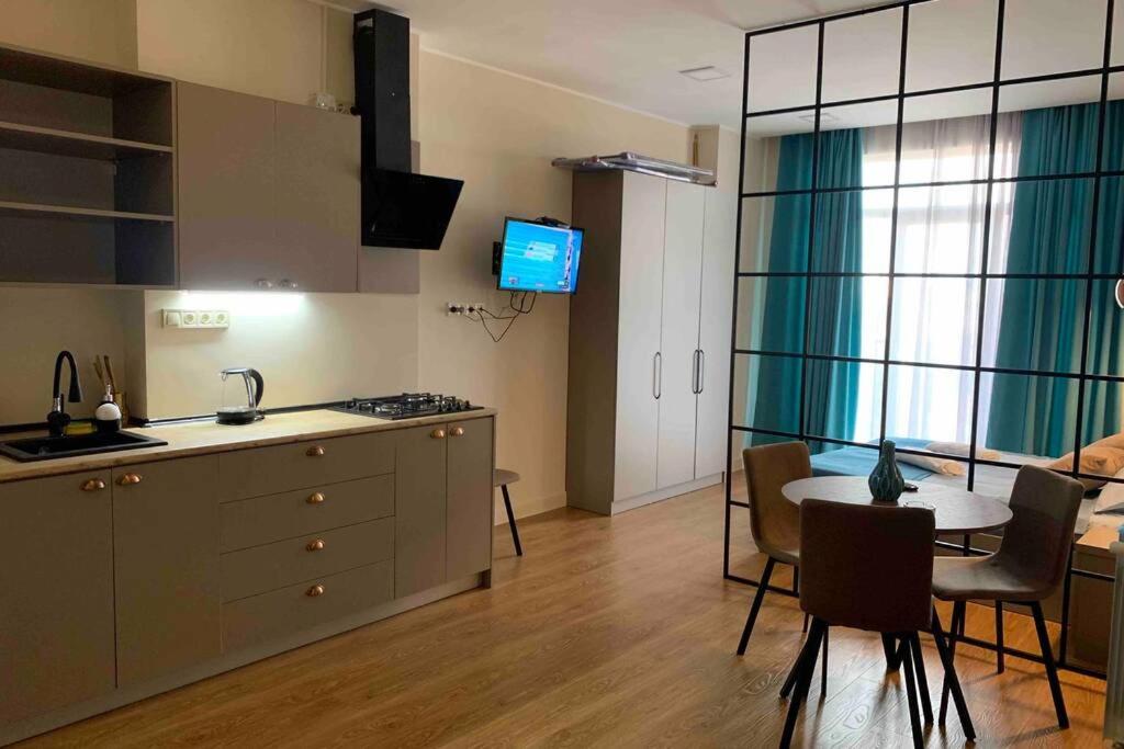 Geverse Apartment Batoumi Extérieur photo
